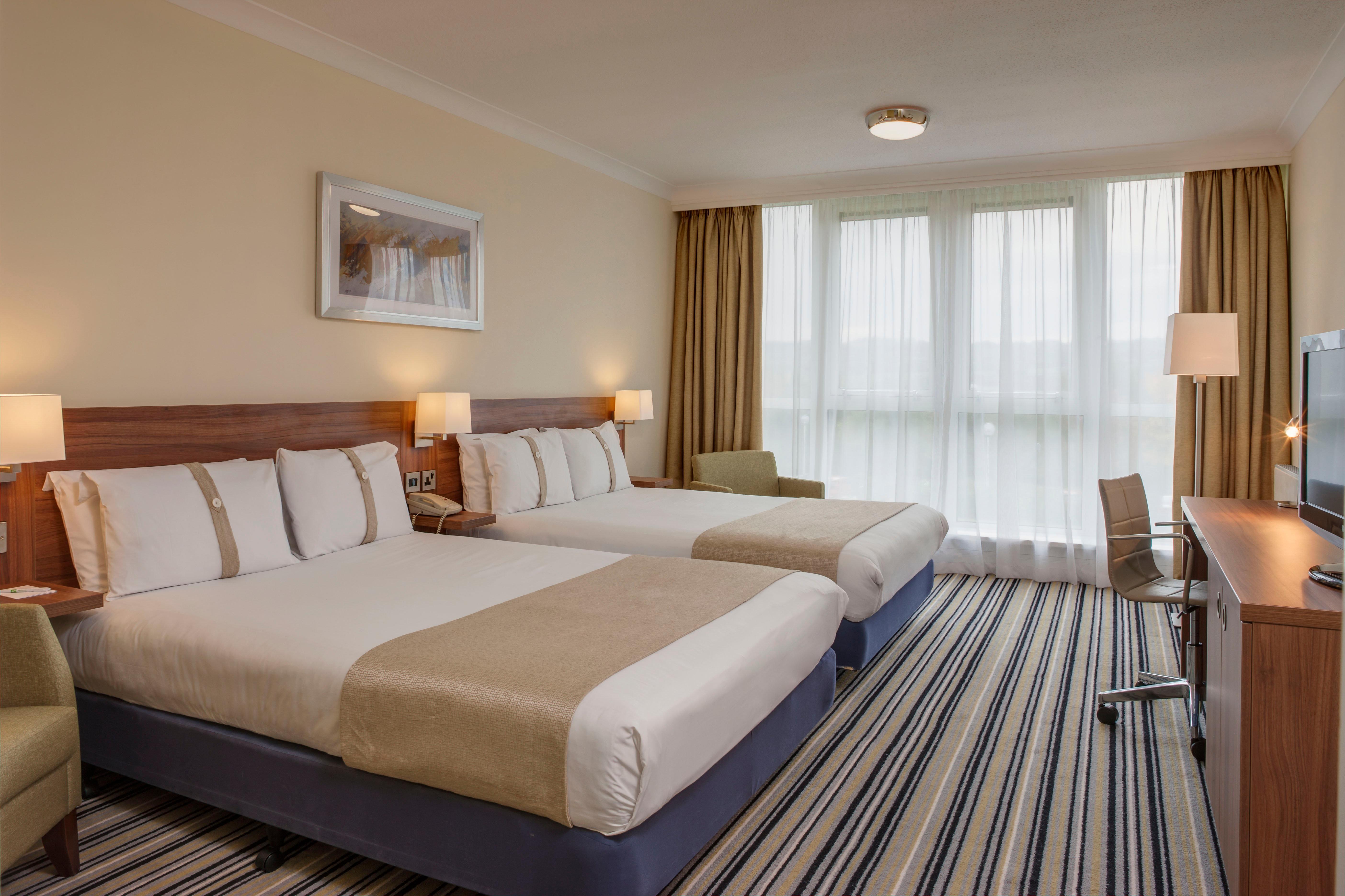 Holiday Inn Leeds Brighouse By Ihg Exterior photo