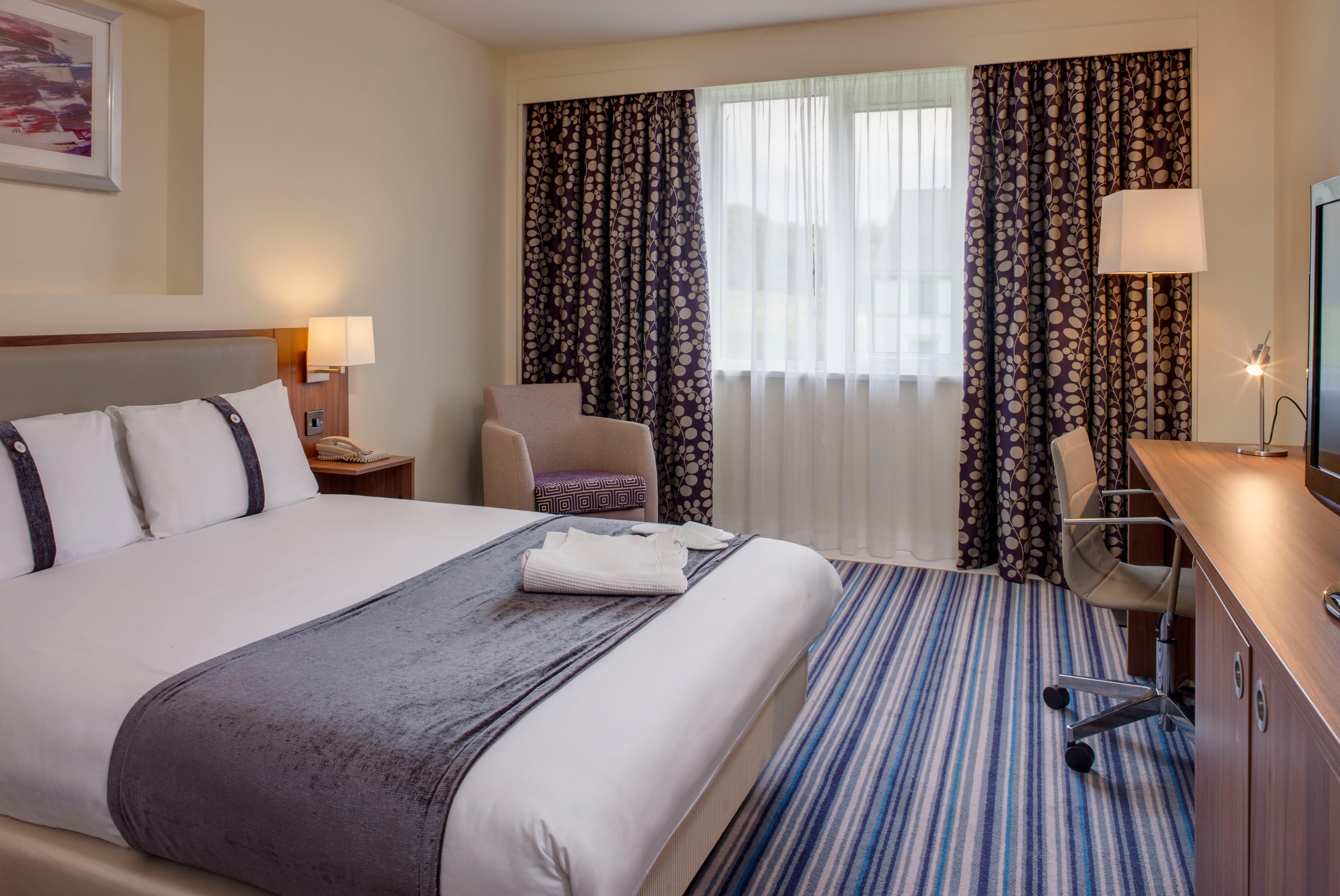 Holiday Inn Leeds Brighouse By Ihg Exterior photo