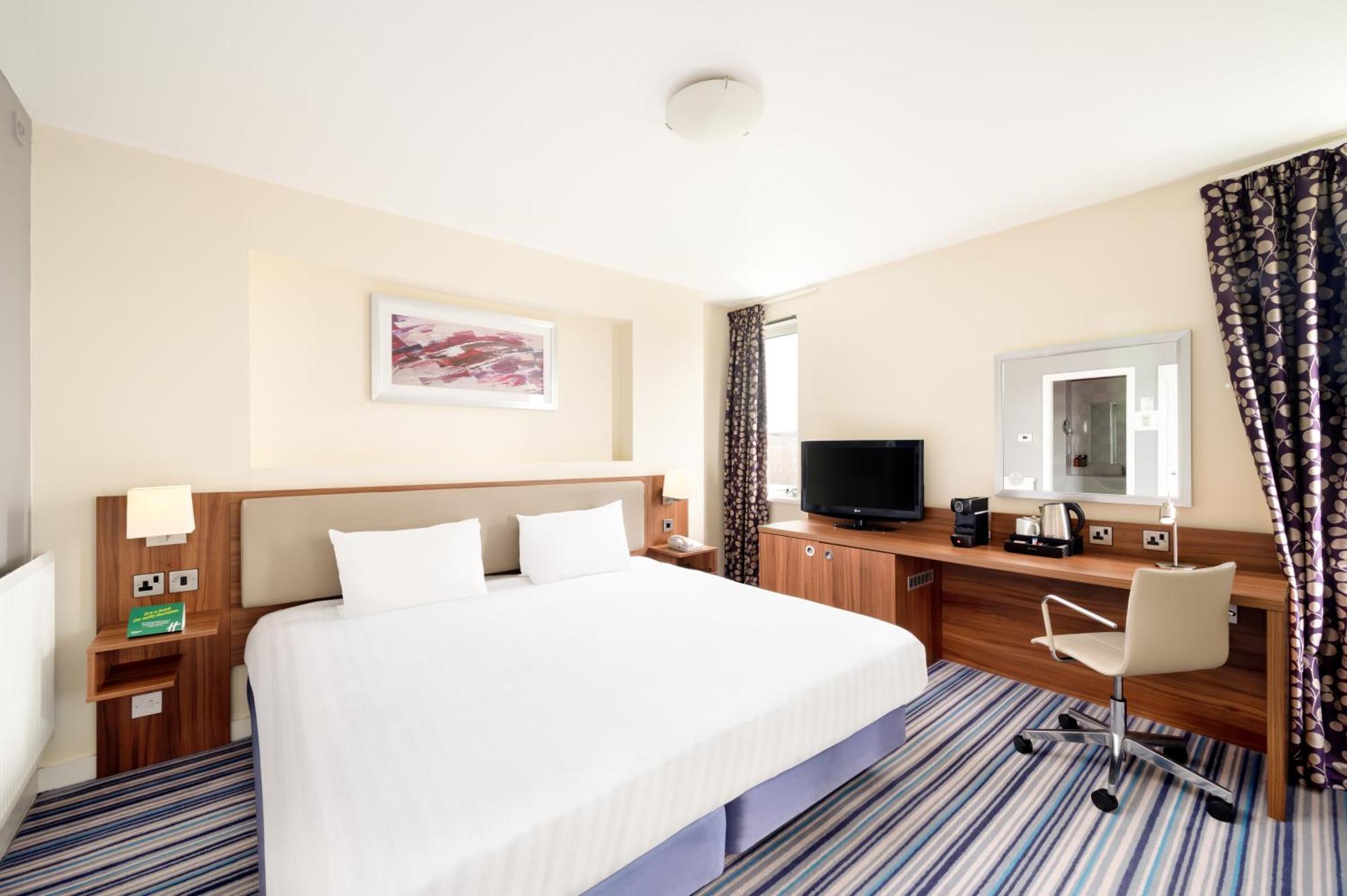 Holiday Inn Leeds Brighouse By Ihg Exterior photo
